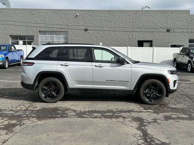 Used 2023 Jeep Grand Cherokee Altitude with VIN 1C4RJHAG7PC622540 for sale in Sterling Heights, MI