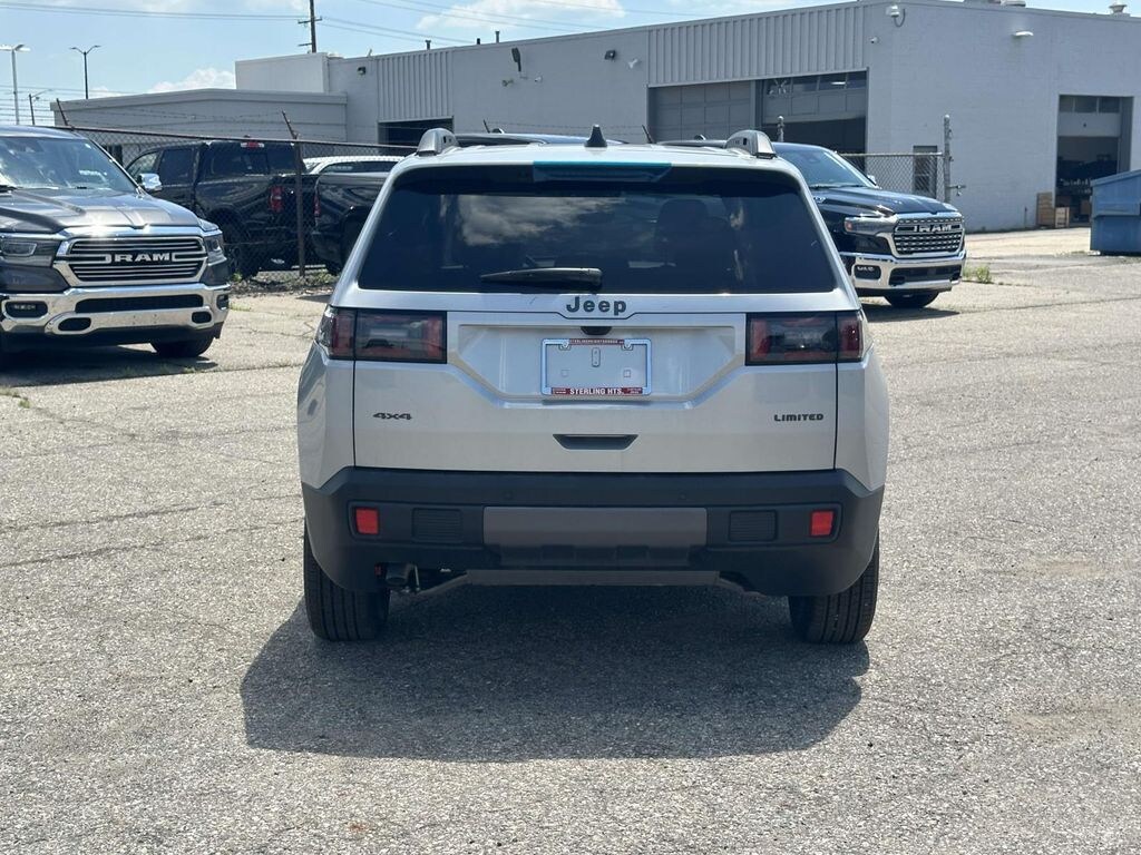 New 2026 Jeep Cherokee Laredo/Limited Sport Utility