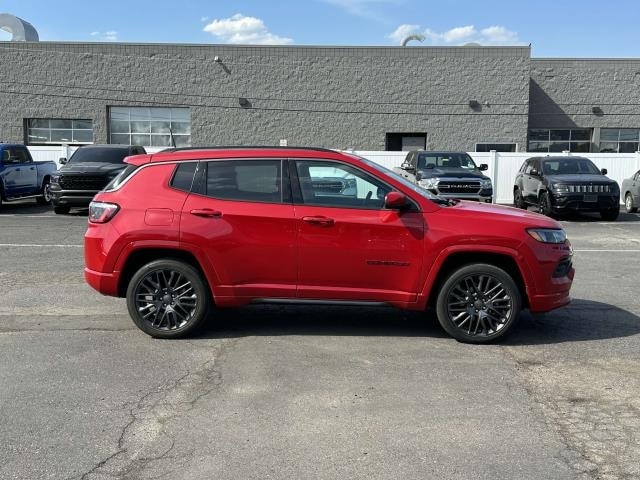 Used 2022 Jeep Compass Limited with VIN 3C4NJDCB8NT179308 for sale in Sterling Heights, MI