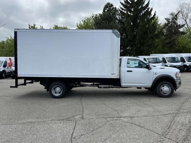 2024 Ram 5500 Tradesman SLT photo 2