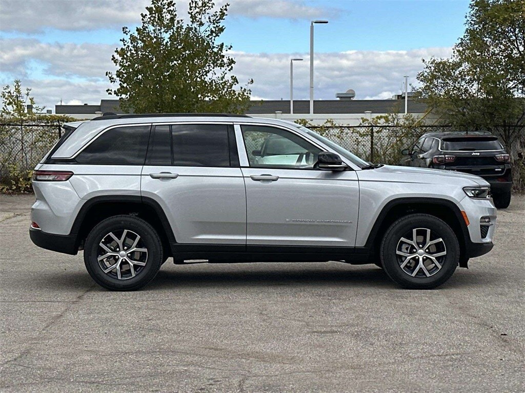 New 2025 Jeep Grand Cherokee Limited Sport Utility