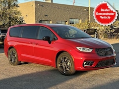 2026 Chrysler Pacifica Select Passenger Van