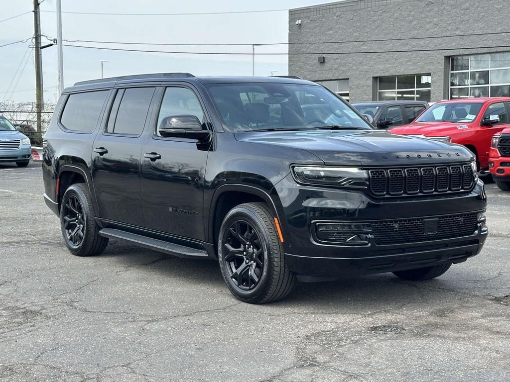 2024 Jeep Wagoneer L Series II Carbide 4WD's photo