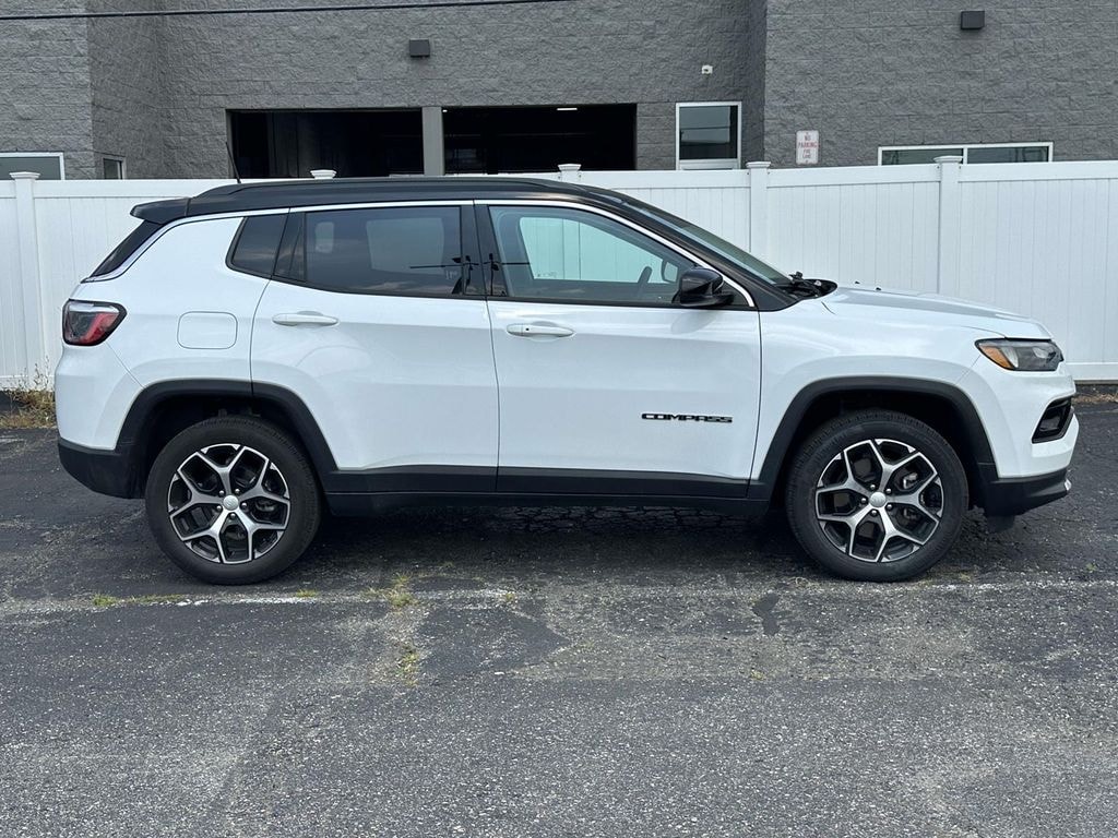 Used 2024 Jeep Compass