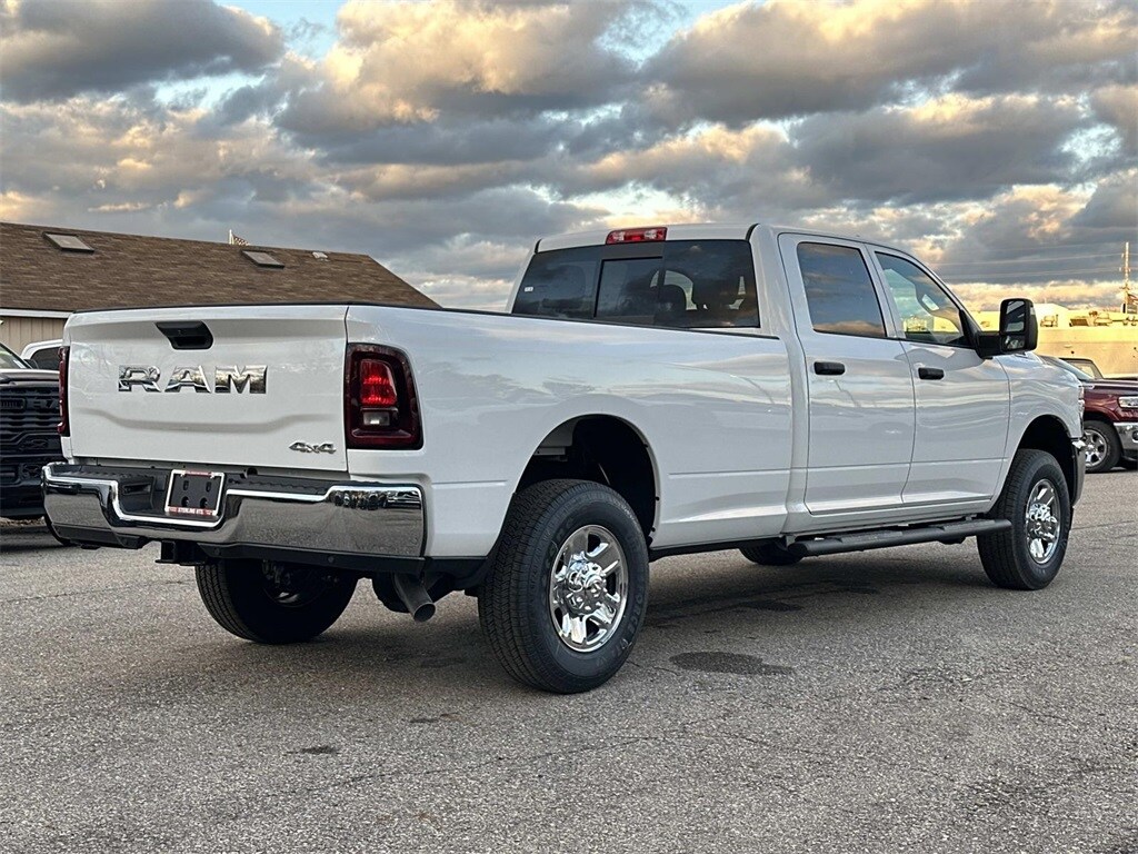 2026 Ram 3500 Tradesman photo 3