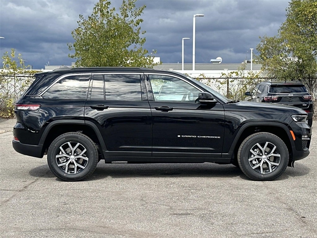 New 2025 Jeep Grand Cherokee Limited Sport Utility