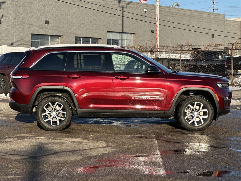 New 2025 Jeep Grand Cherokee Limited Sport Utility