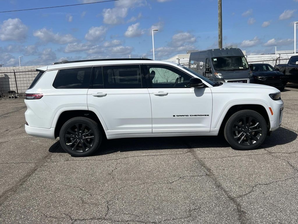 New 2026 Jeep Grand Cherokee L Limited Sport Utility