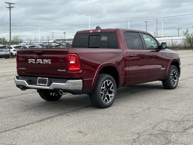 2025 Ram 1500 Laramie photo 3