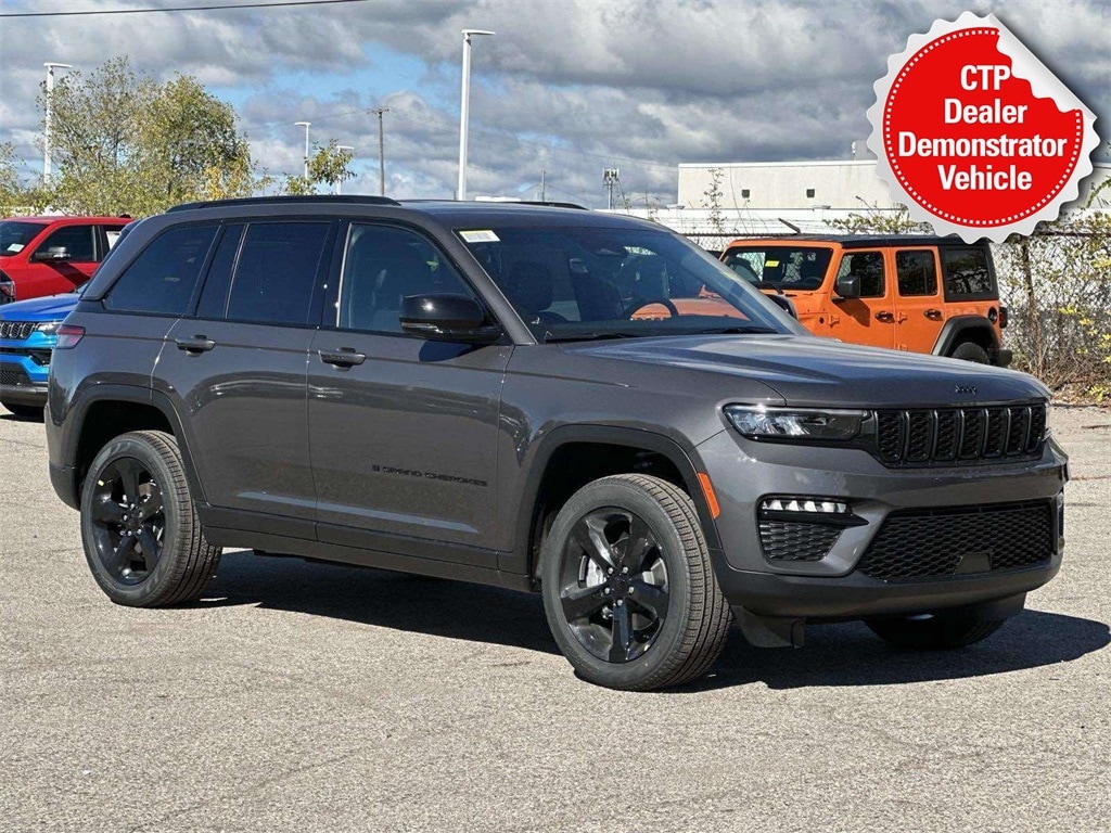 New 2025 Jeep Grand Cherokee Limited Sport Utility