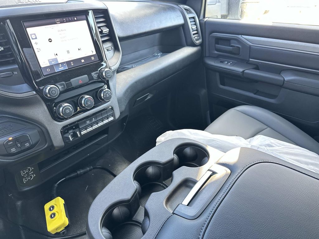 2026 RAM 3500 Chassis Tradesman - Photo 15