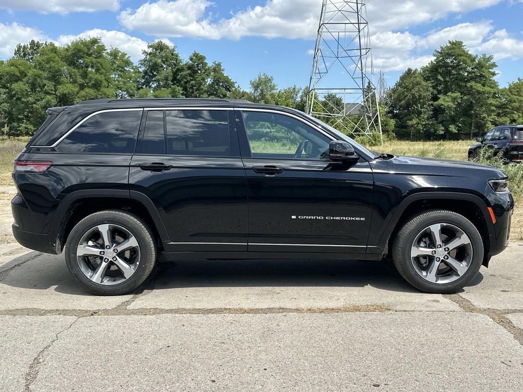 New 2026 Jeep Grand Cherokee Limited Sport Utility