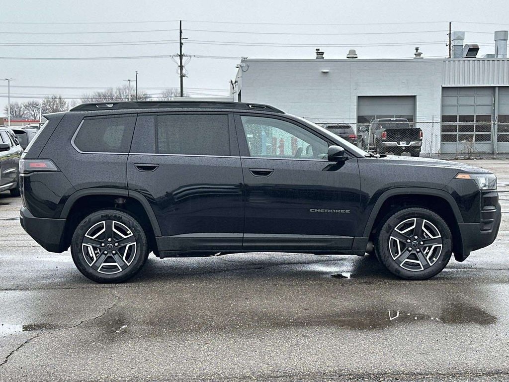 New 2026 Jeep Cherokee Laredo/Limited Sport Utility