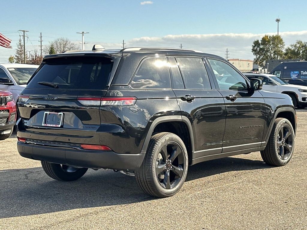 New 2025 Jeep Grand Cherokee Limited Sport Utility