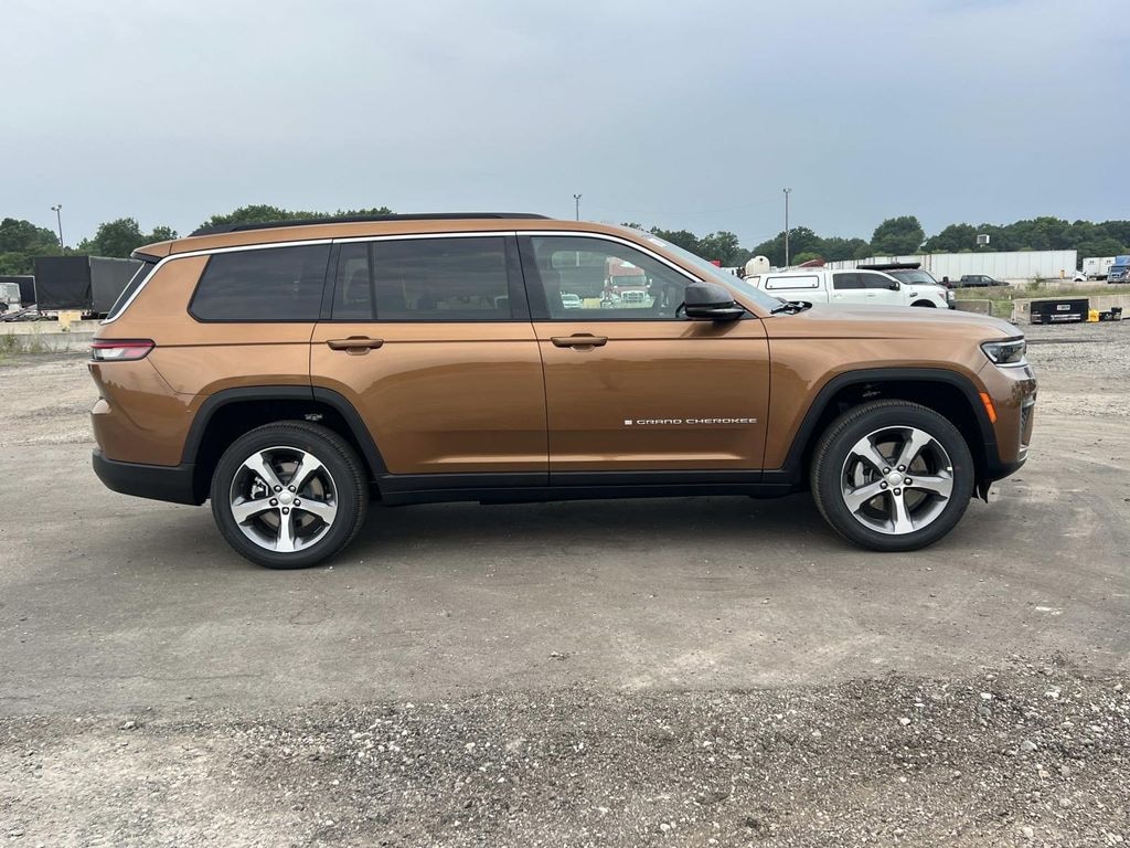 New 2026 Jeep Grand Cherokee L Limited Sport Utility