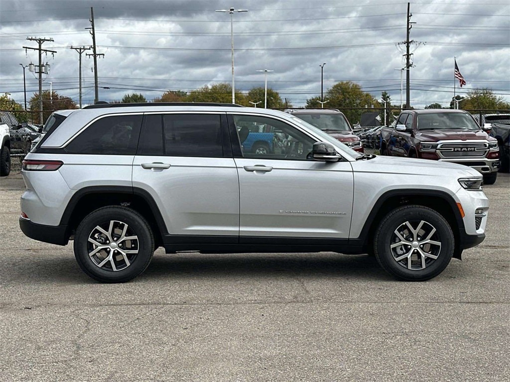 New 2025 Jeep Grand Cherokee Limited Sport Utility