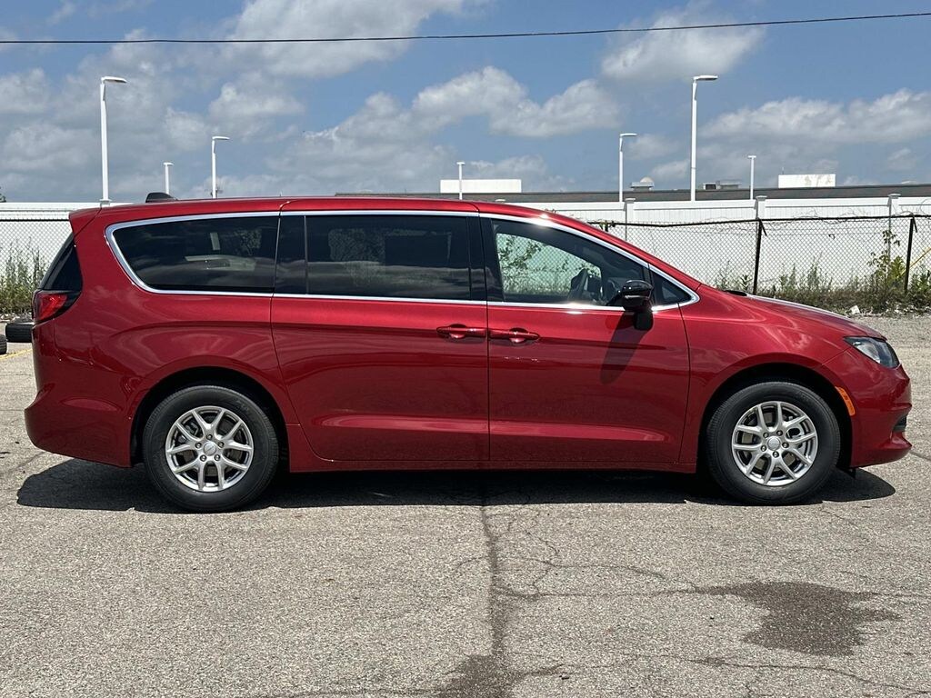 New 2027 Chrysler Pacifica LX Passenger Van