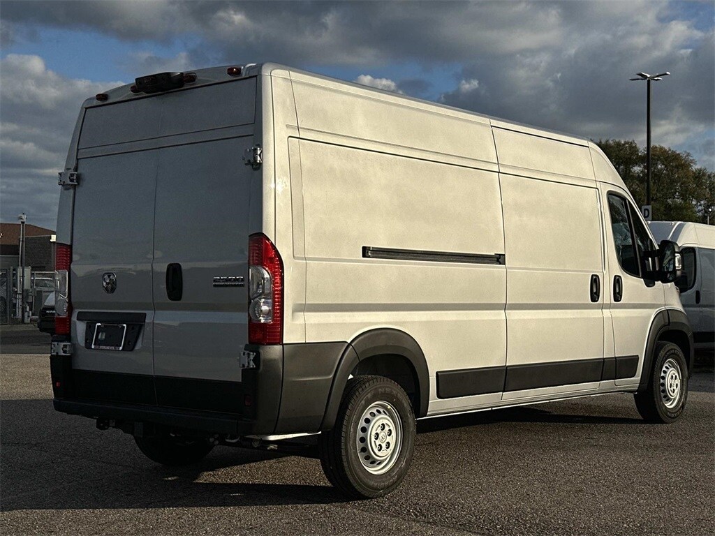 2026 Ram ProMaster 2500 photo 2