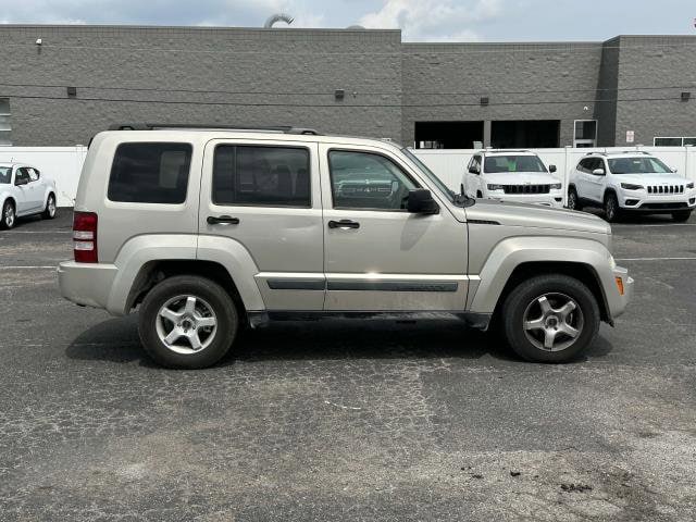 Used 2009 Jeep Liberty Sport with VIN 1J8GN28K09W552666 for sale in Sterling Heights, MI