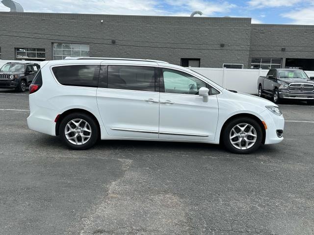 Used 2019 Chrysler Pacifica Touring L Plus with VIN 2C4RC1EGXKR506681 for sale in Sterling Heights, MI