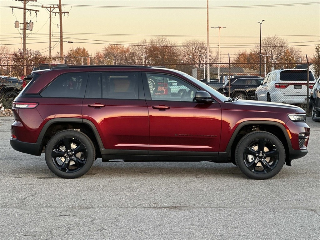 New 2025 Jeep Grand Cherokee Limited Sport Utility