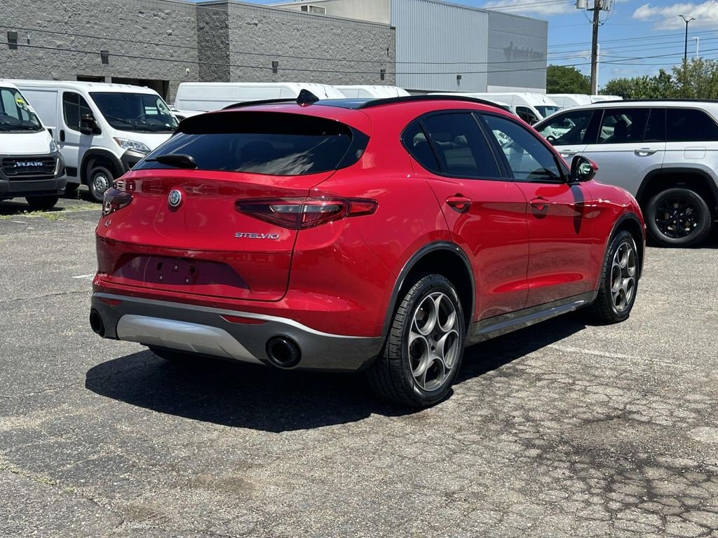 Used 2023 Alfa Romeo Stelvio