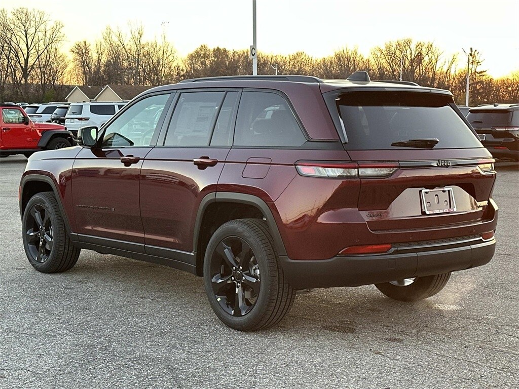 New 2025 Jeep Grand Cherokee Limited Sport Utility