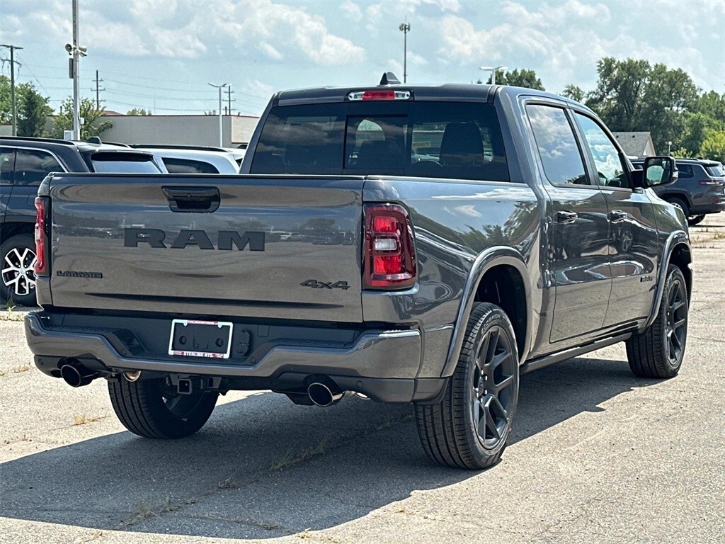 2026 Ram 1500 Laramie photo 3