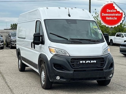 Demo 2025 Ram ProMaster 2500 High Roof Cargo Van for sale in Sterling Heights MI