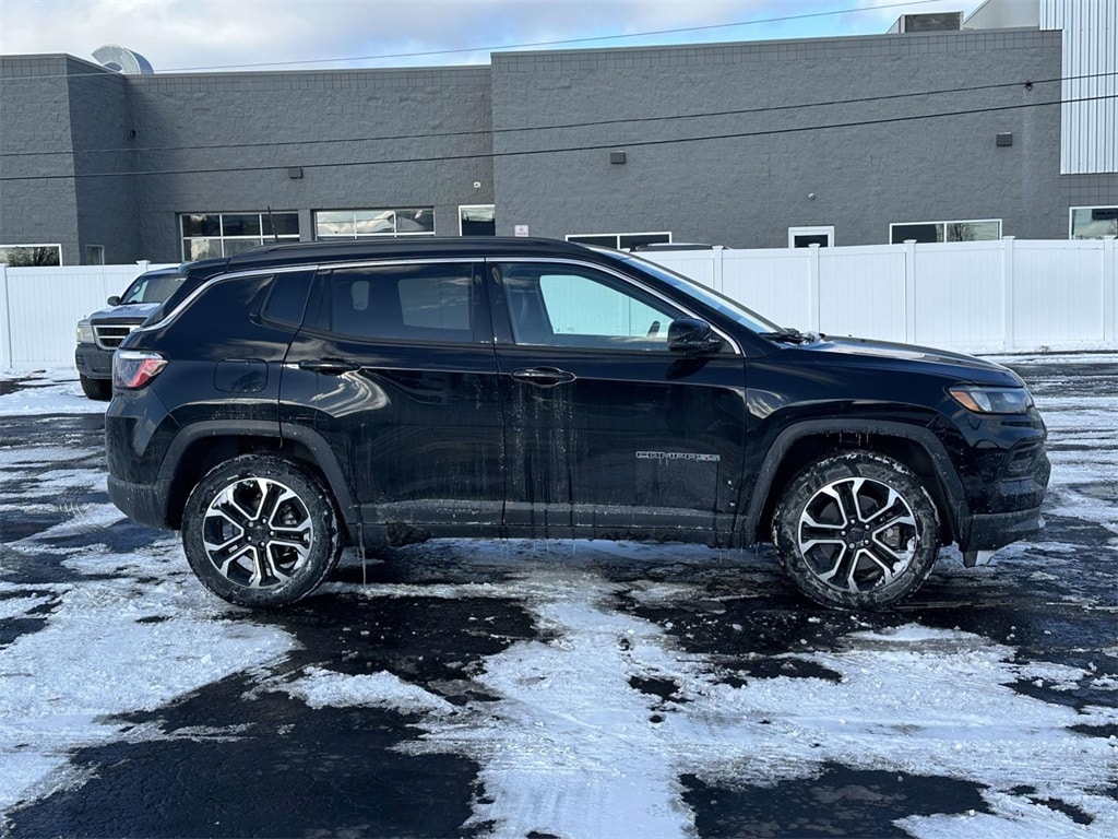Used 2024 Jeep Compass Limited SUV