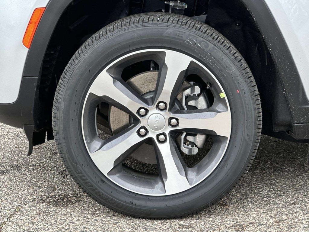 New 2026 Jeep Grand Cherokee L Limited Sport Utility