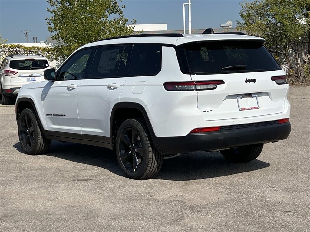 New 2025 Jeep Grand Cherokee L Laredo Sport Utility