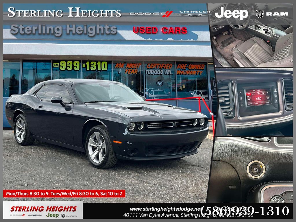 2016 Dodge Challenger SXT's photo