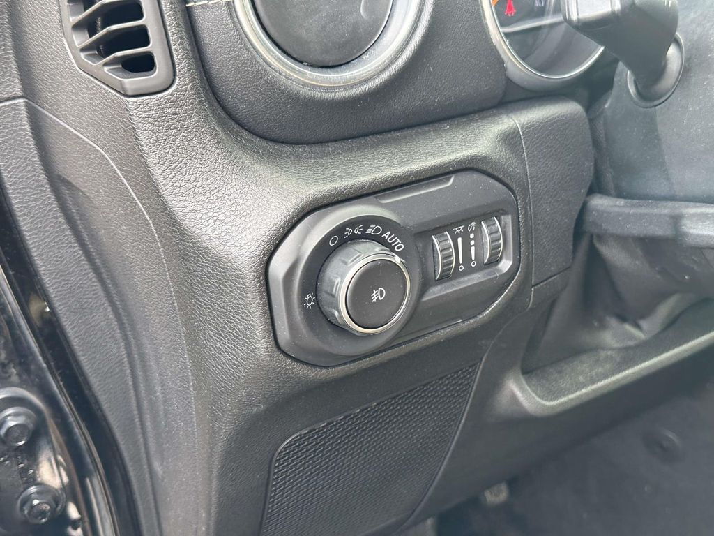 2018 Jeep All-New Wrangler Unlimited Sahara - Photo 22