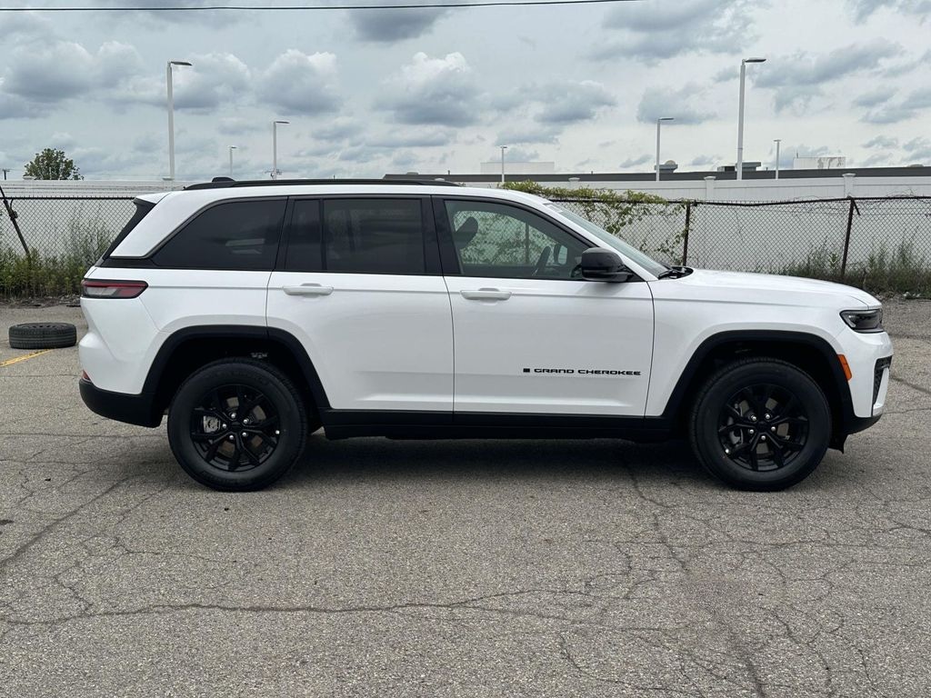 New 2026 Jeep Grand Cherokee Limited Sport Utility