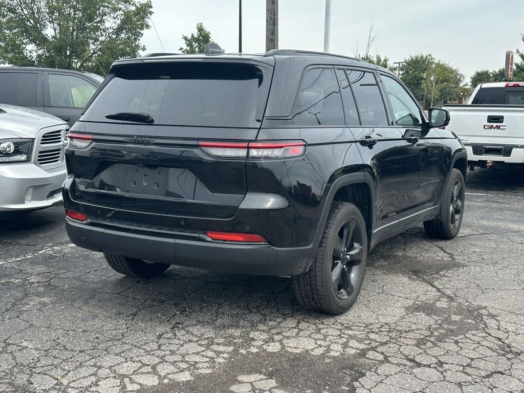 Used 2024 Jeep Grand Cherokee