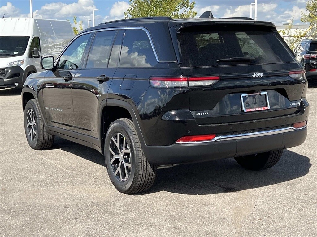 2025 Jeep Grand Cherokee Limited photo 4