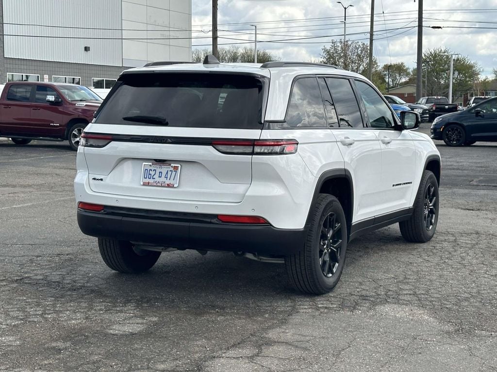 Used 2024 Jeep Grand Cherokee