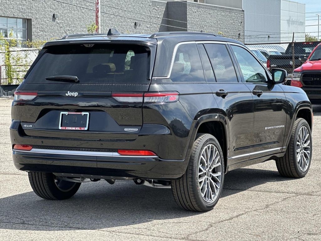 New 2026 Jeep Grand Cherokee Summit Sport Utility