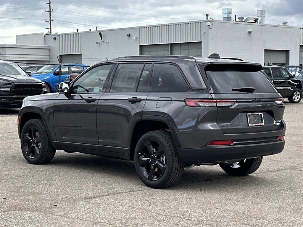 New 2025 Jeep Grand Cherokee Limited Sport Utility