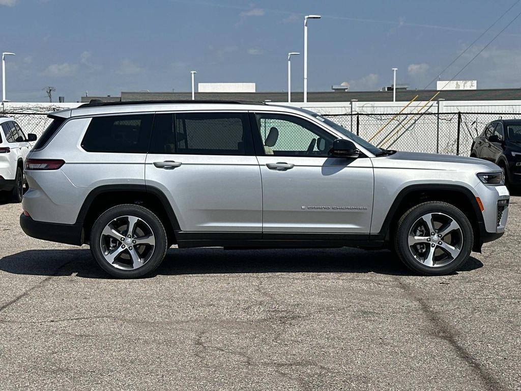 New 2026 Jeep Grand Cherokee L Limited Sport Utility