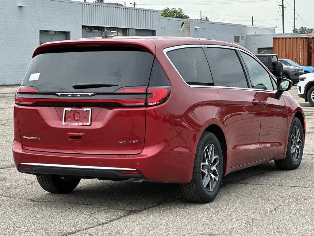 New 2027 Chrysler Pacifica Limited Passenger Van