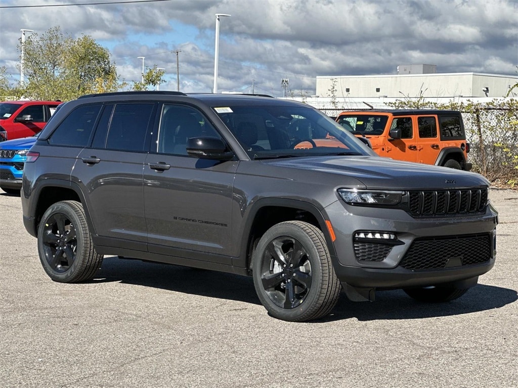 New 2025 Jeep Grand Cherokee Limited Sport Utility