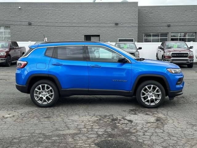 Certified 2022 Jeep Compass Latitude Lux with VIN 3C4NJDFB7NT150376 for sale in Sterling Heights, MI
