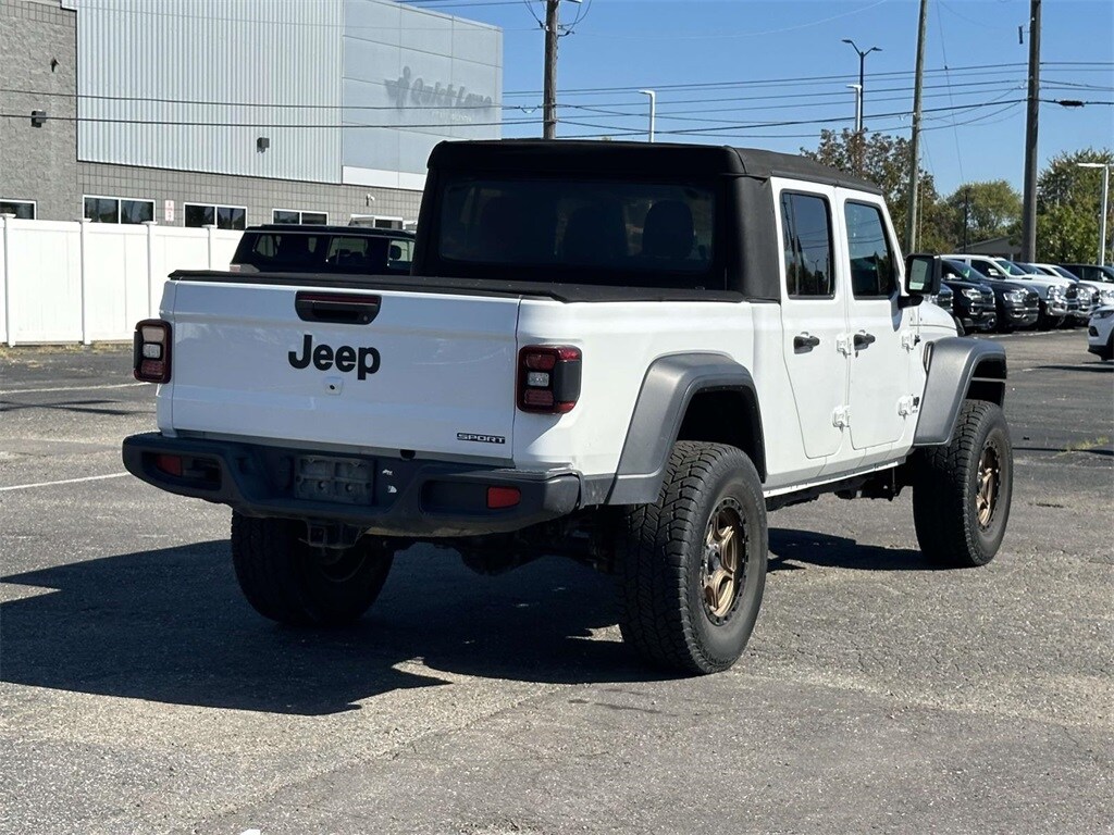 2020 Jeep Gladiator Sport photo 3