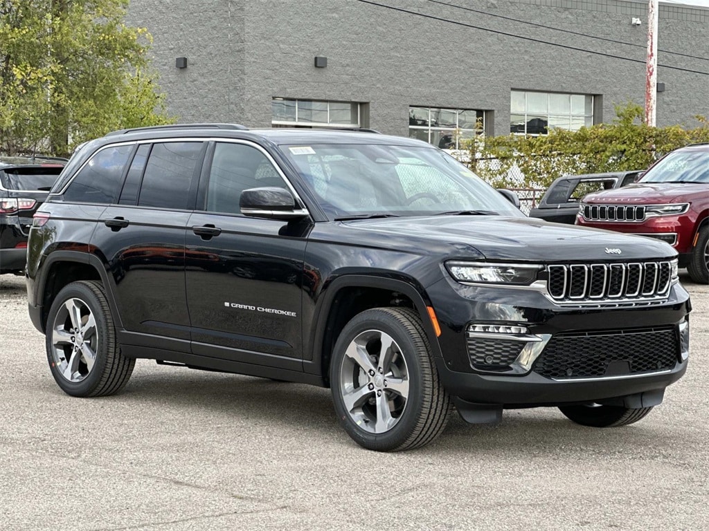 New 2025 Jeep Grand Cherokee Limited Sport Utility