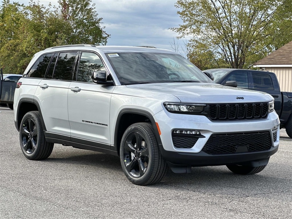 New 2025 Jeep Grand Cherokee Limited Sport Utility