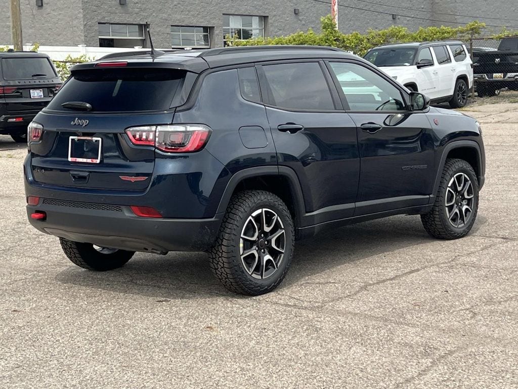 New 2026 Jeep Compass Trailhawk Sport Utility