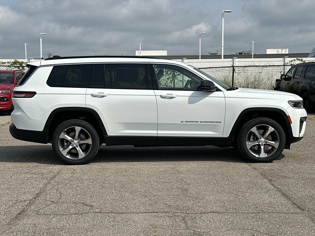 New 2026 Jeep Grand Cherokee L Limited Sport Utility