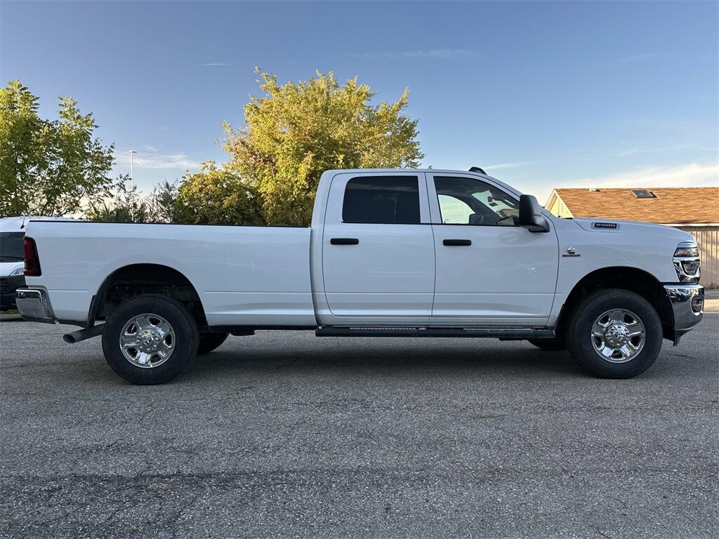 2026 Ram 2500 Tradesman photo 2